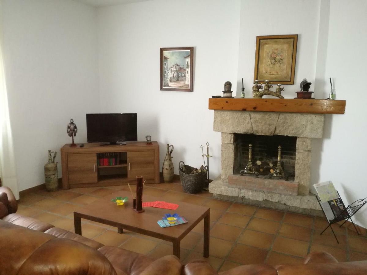 Burguillos de ToledoCasa Rural La Amistad别墅 外观 照片