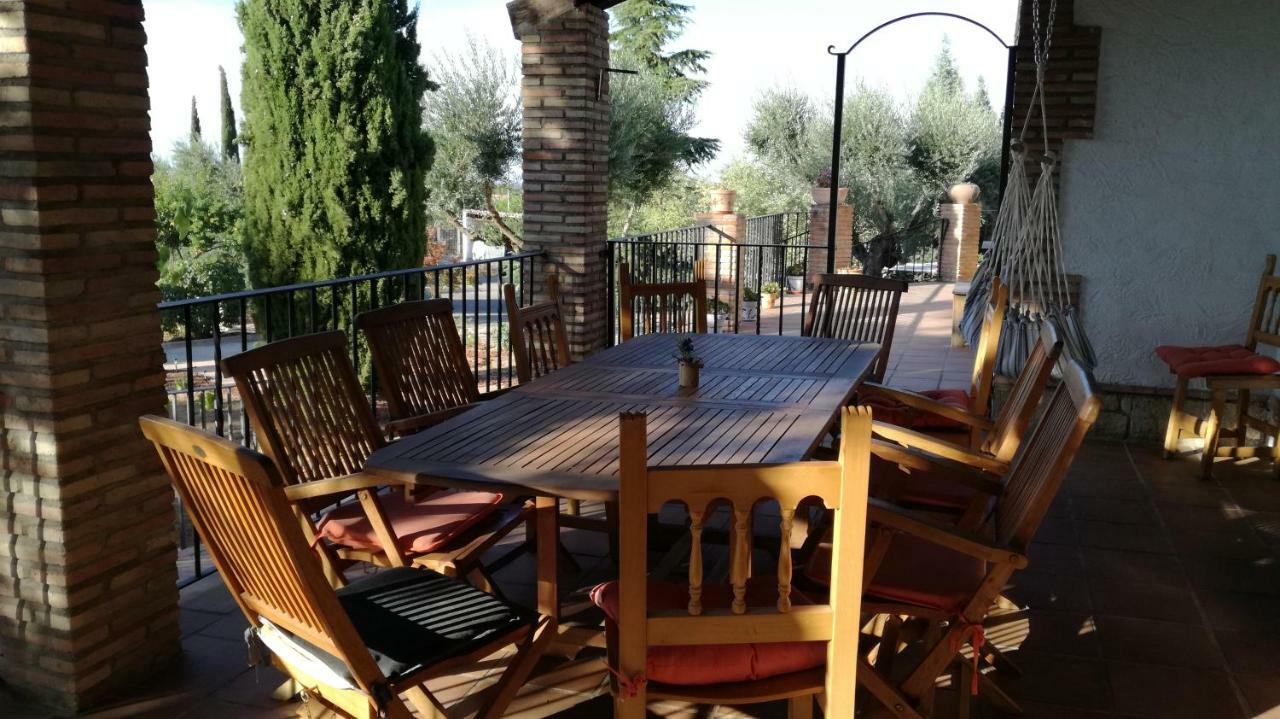 Burguillos de ToledoCasa Rural La Amistad别墅 外观 照片