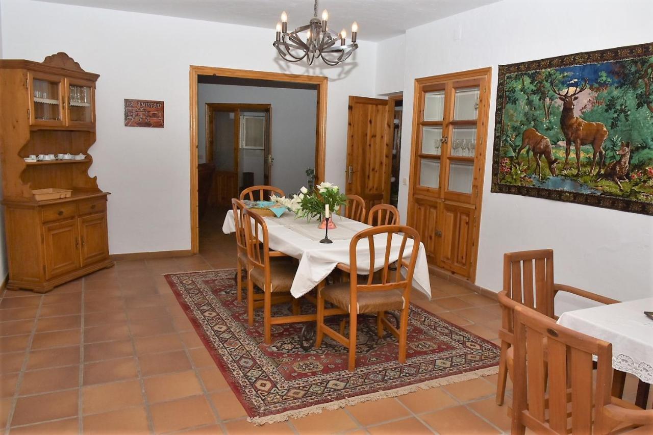 Burguillos de ToledoCasa Rural La Amistad别墅 外观 照片